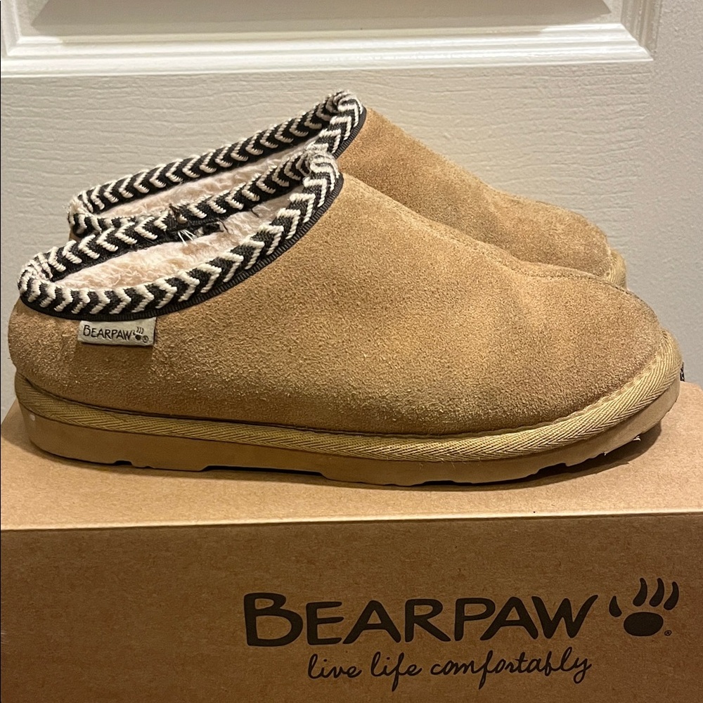 BearPaw Tabitha Youth in Iced Coffee
 Suede Slip-Ons